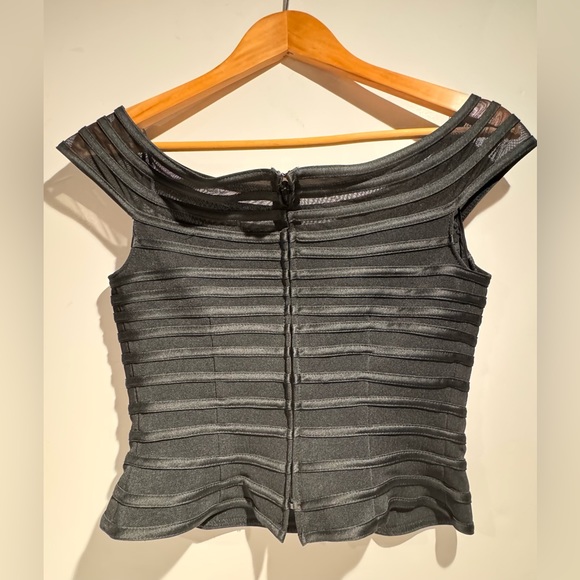 JS Collections Fitted Illusion Cropped Dressy Top - Picture 4 of 5